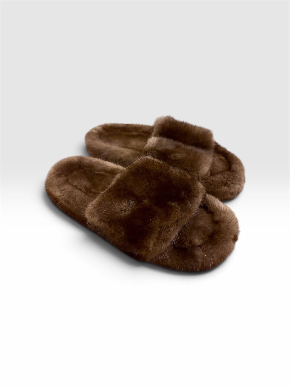 Brandon Blackwood Mink Slides NWT (size M/L)